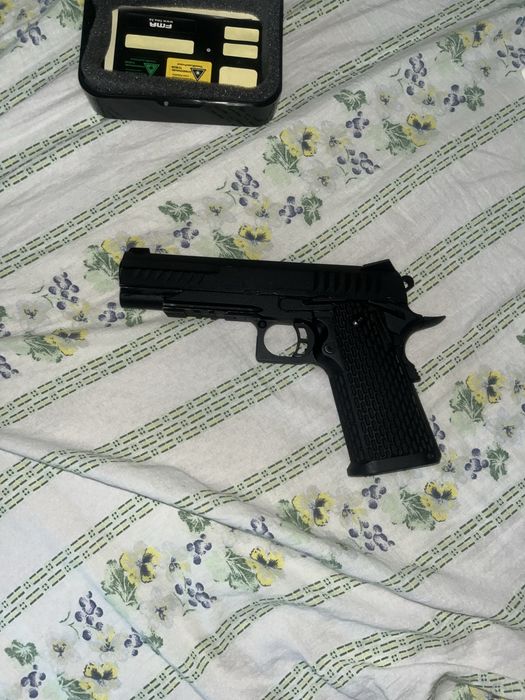 pistol   airsoft