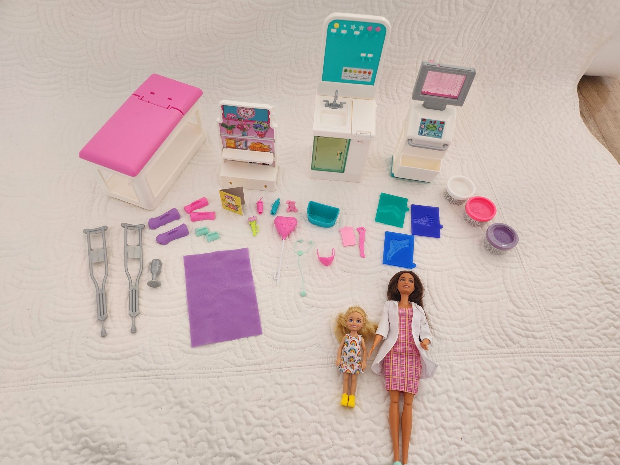 Clinica Barbie Mattel