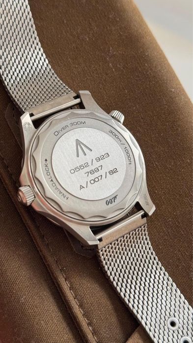 Omega seamaster james bond