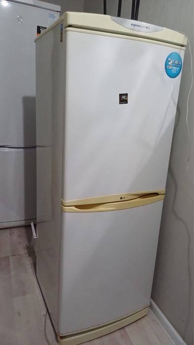 Продам холодильник бу