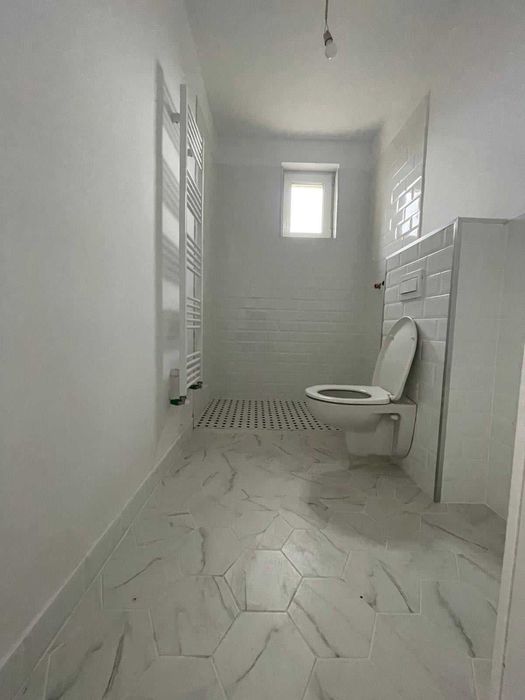 vand apartament str.botizului nr55 60mp etaj 4/4