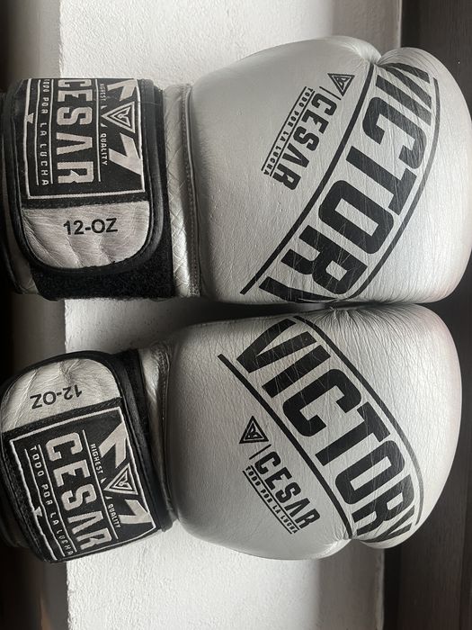 Manusi box 12oz + casca de protectie