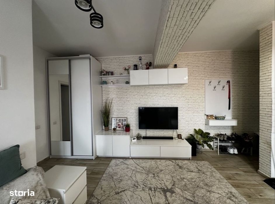 Apartament de Inchiriat 3 camere - 100 mp!