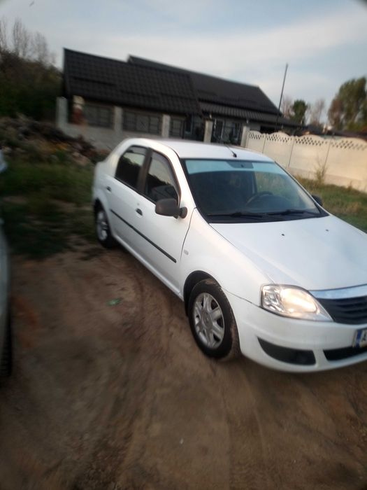 Vând Dacia Logan 2010 1.4 gpl fabrica unic propietar
