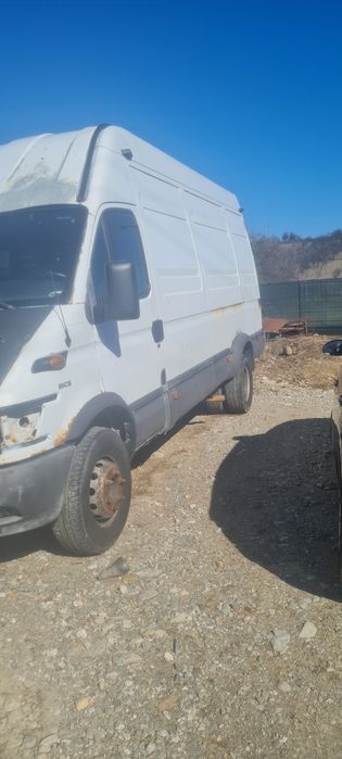 Vând dezmembrez iveco daily 6,5t motor 28/150cp