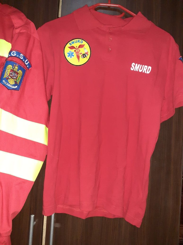 Echipament SMURD, voluntar, damă