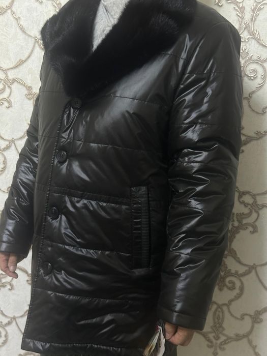 Продам мужскую зимнюю куртку