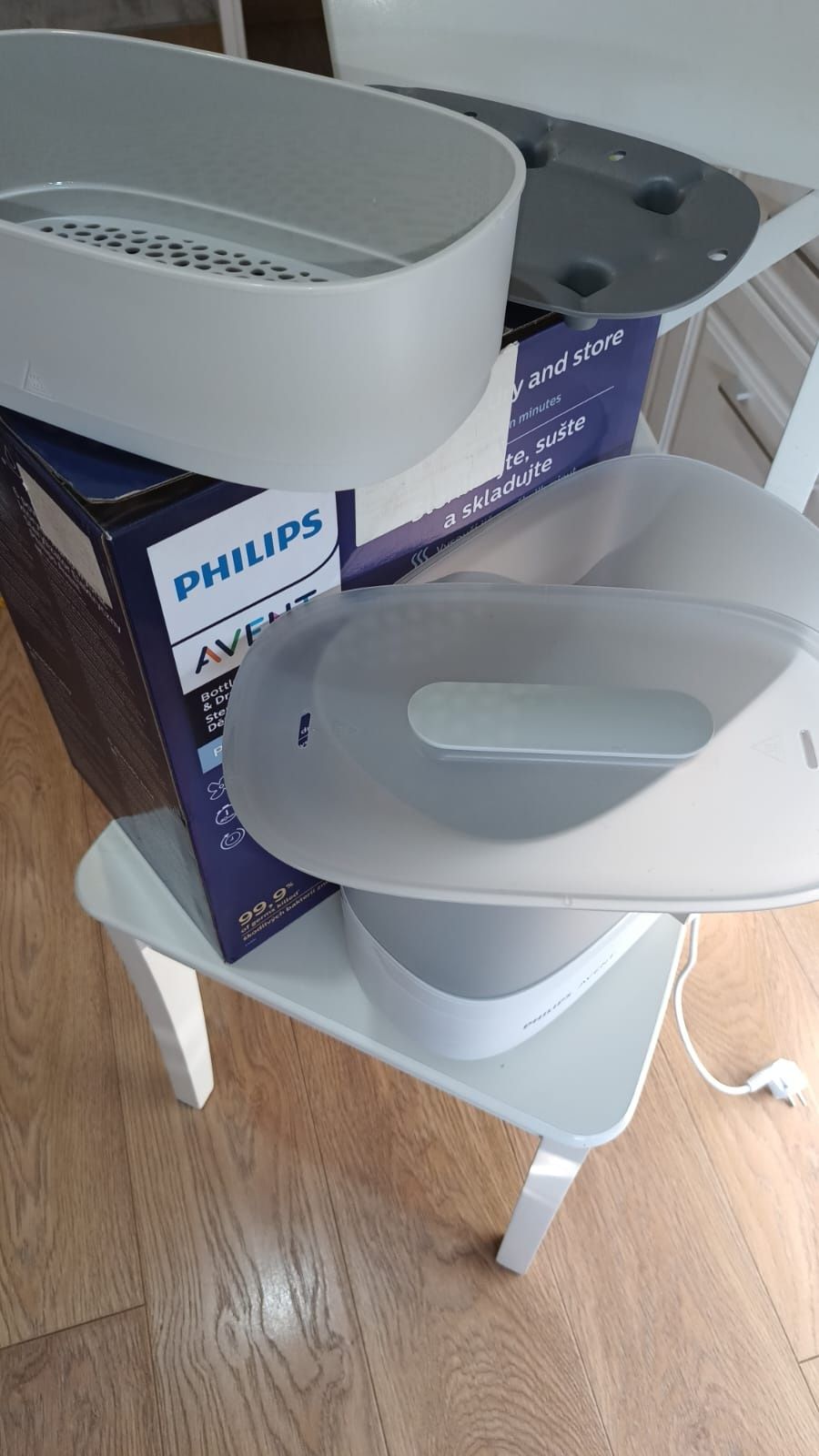 Sterilizator electric si uscator de biberoane Philips Avent Premium