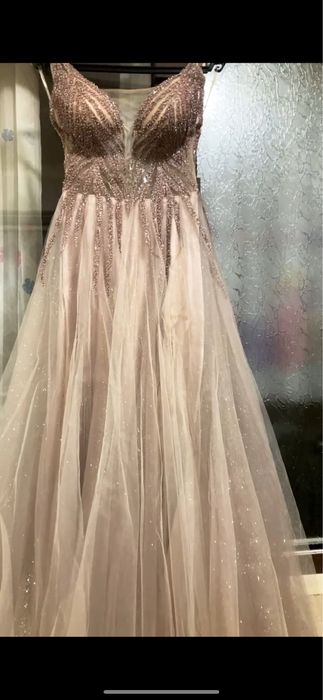 Бална рокля