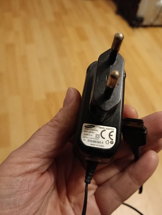 Camera web Trust/încărcătoare telefon/tabletă