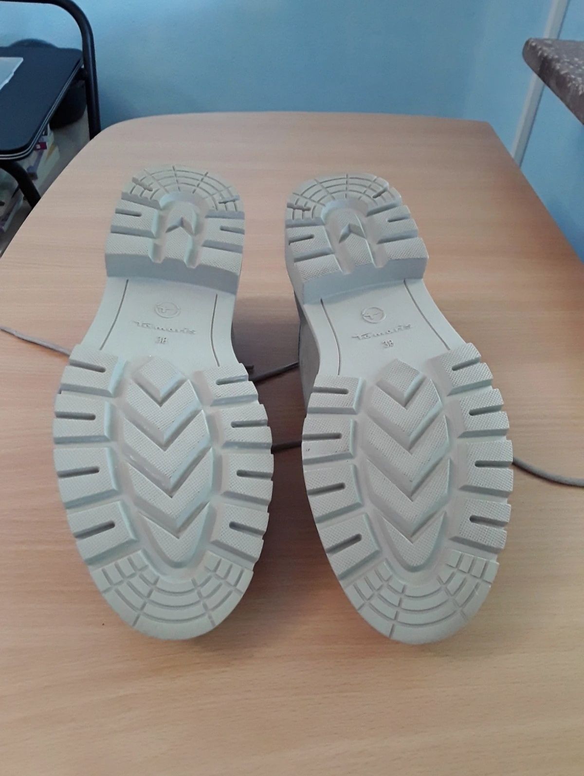 Pantofi noi dama din piele naturală,marcă Tamaris,  casual, size 38