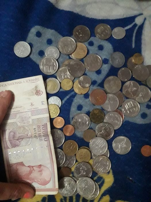 Vand bani de de coletie