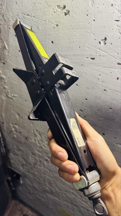 Домкрат оригинальный hyundai/kia