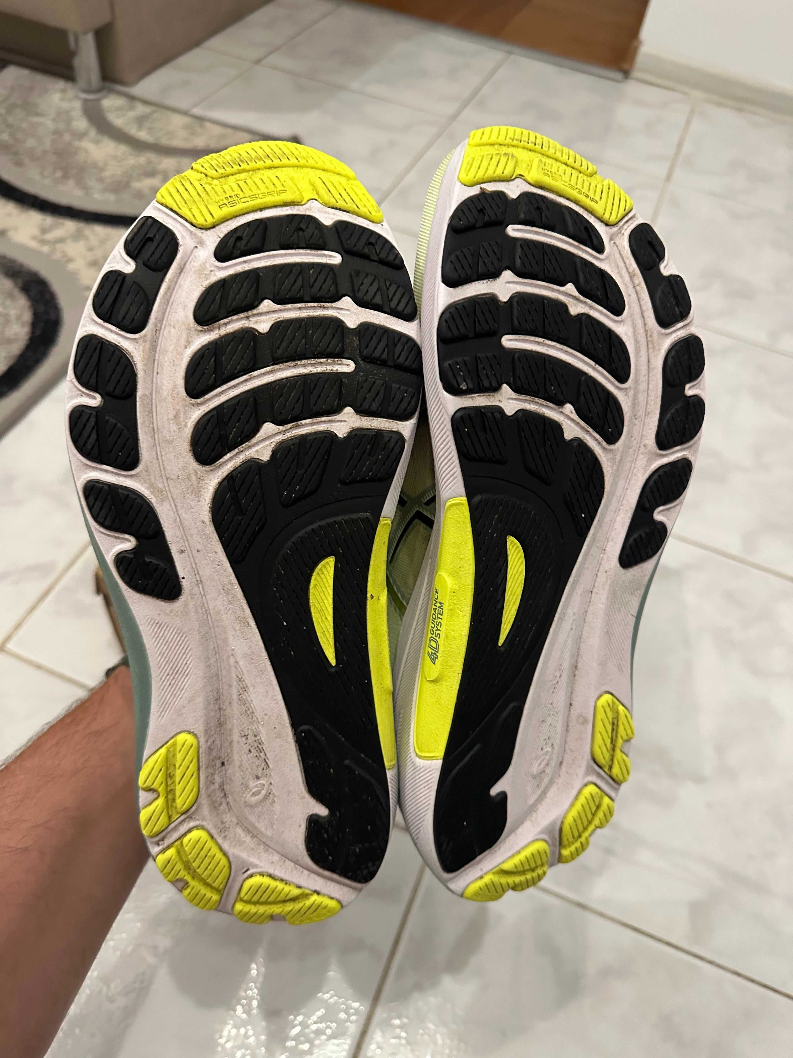 Обувки ASICS Gel Kayano 31 Stability - 44.5, Мъжки, Зелени - Като Нови