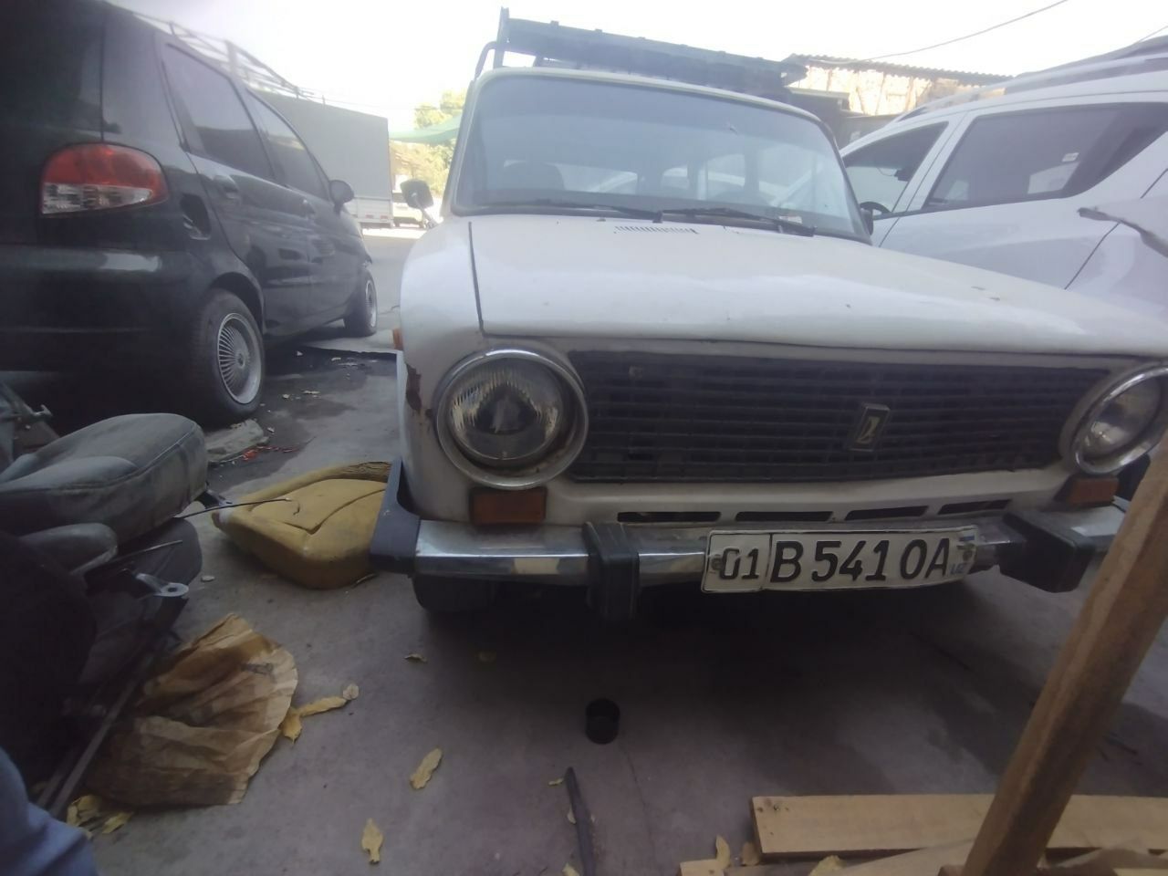 Jiguli 2102 sotiladi
