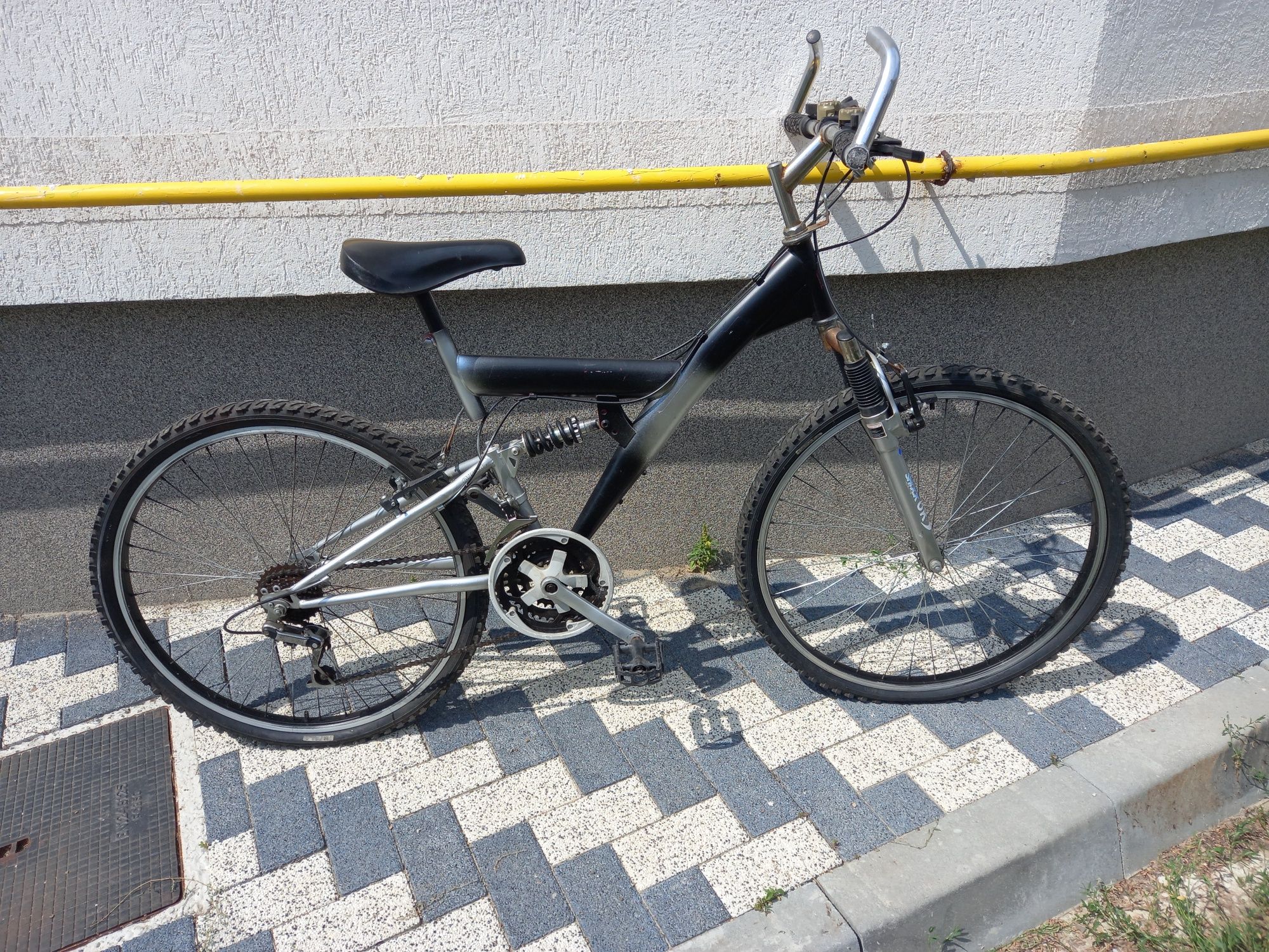 Biciclete 26 MTB și 28