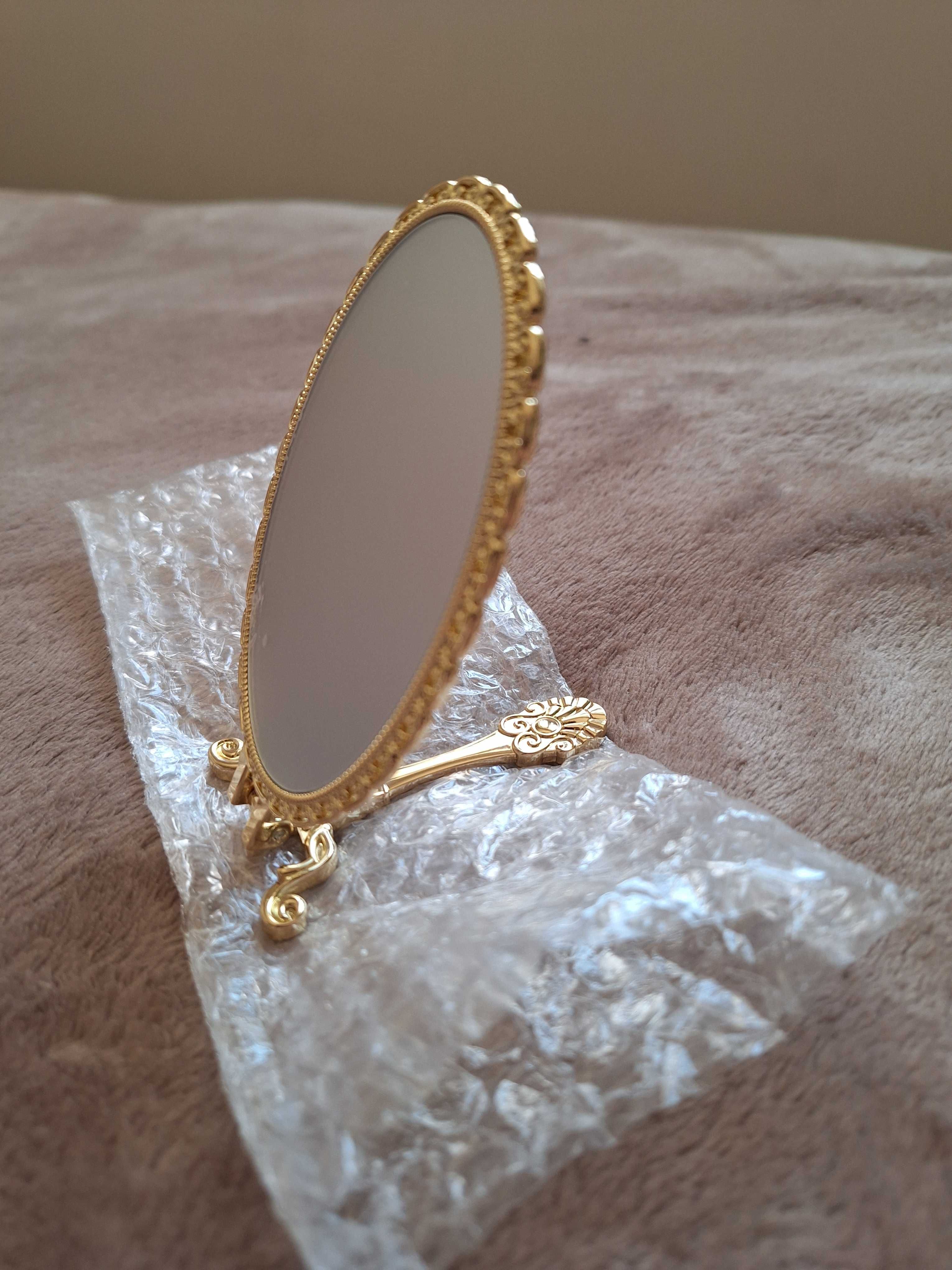 Оригинални, чисто нови LaceMade рокля и корсет