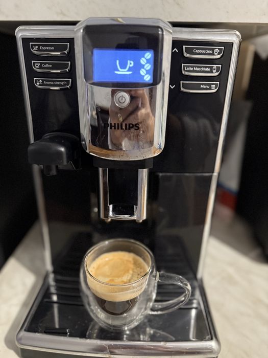 Кафе машина Philips Series 5000