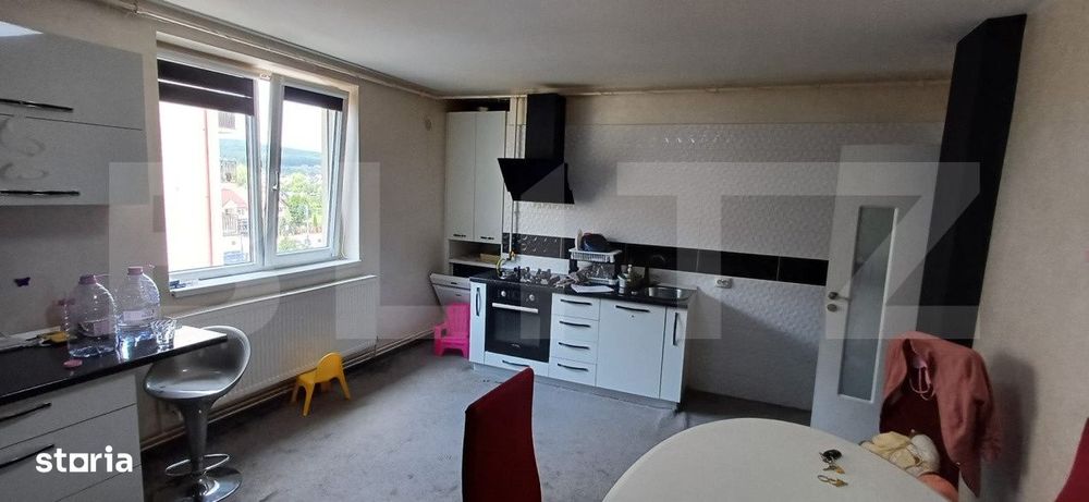 Apartament spatios, 93 mp utili, mobilat complet – Zona Hotel Diana