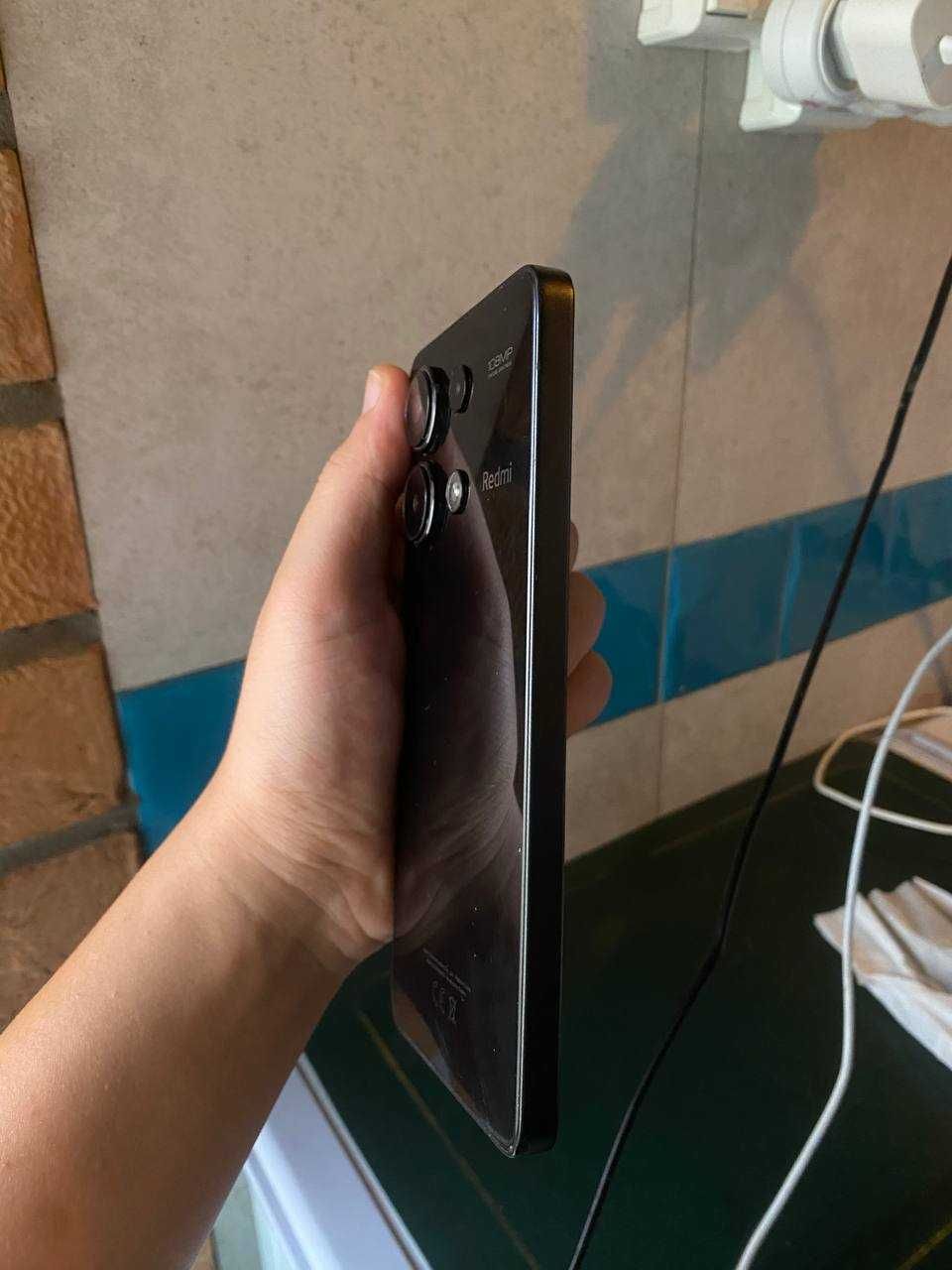 Redmi note 13 Hotira 256 gb holati ideal karobkalari bor