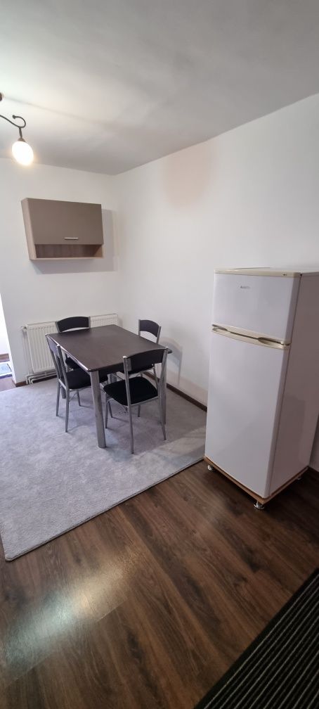 Apartament de inchiriat