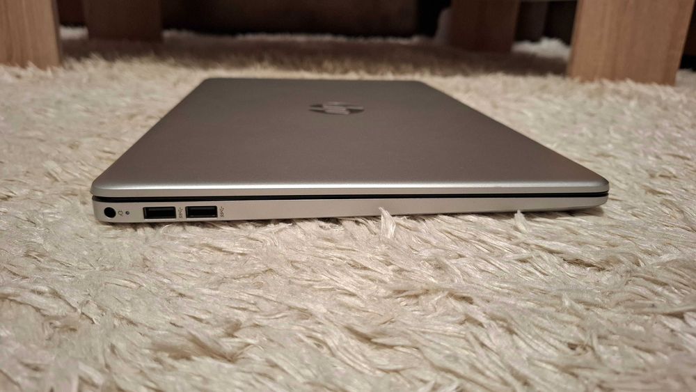 Laptop HP  i7-1255U / 16GB RAM / 512GB SSD CU NOU