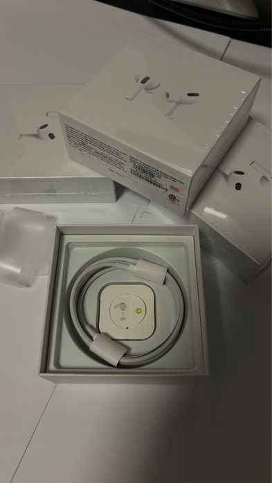 Airpods pro.