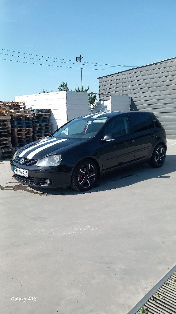 Vând Golf 5 2.0 BKD