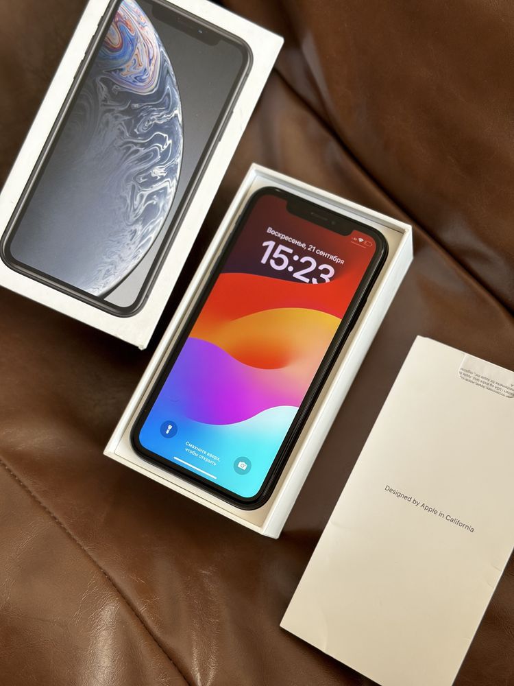 I phone XR 64 gb идеальгое состояние ,полный комплект