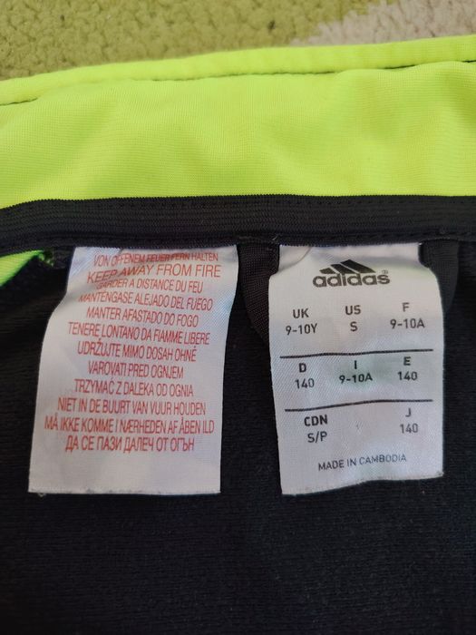 Trening Adidas copii, nu Nike