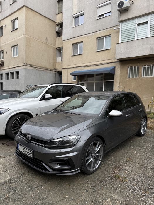 VW Golf 7.5 R 310Cp