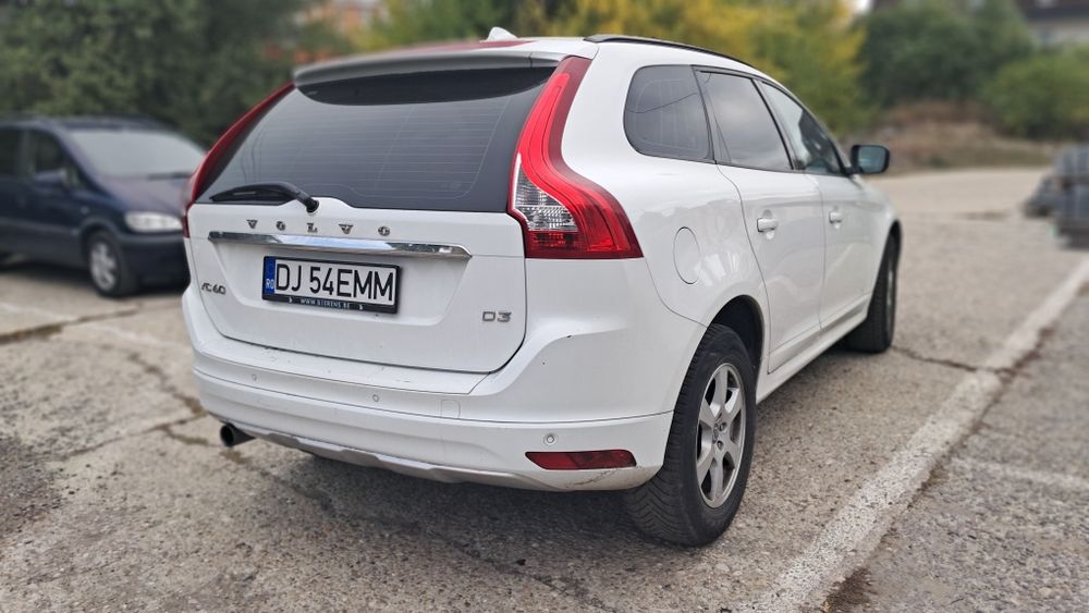 Volvo XC60 an 2015 motor 2.0 diesel cinci pistoane