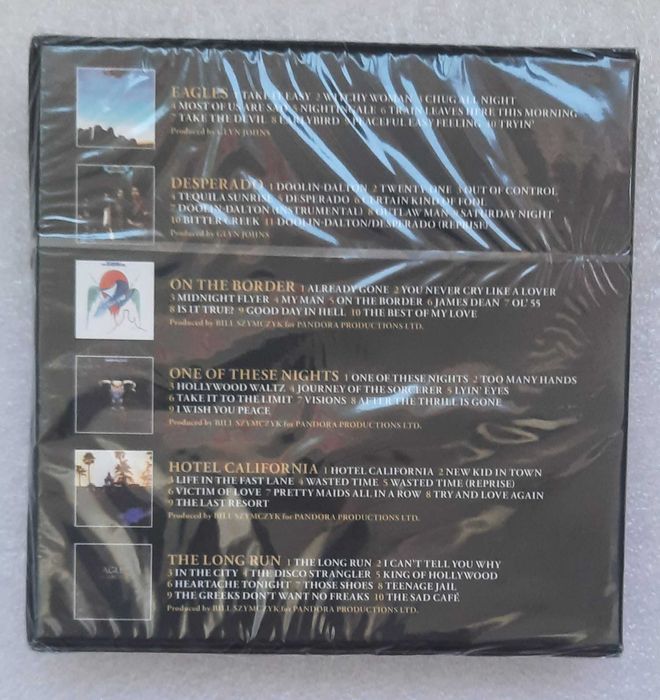 CD box Eagles-Status Quo-John Lee Hooker