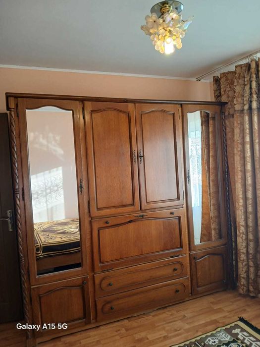 Apartament 3 camere, 2 bai, izolat, etaj 1 - Motru, Gorj