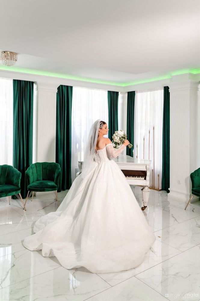Rochie de mireasa stil printesa