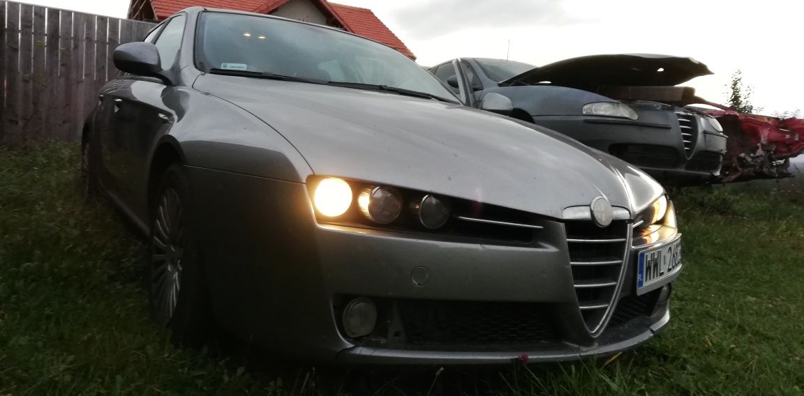 Capota motor Alfa Romeo 159