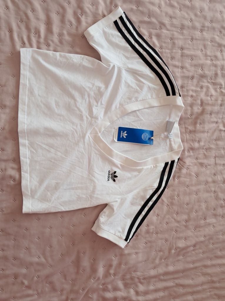 Ново оригинално топче на adidas