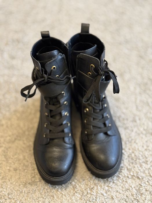 Ботуши черни Guess 37