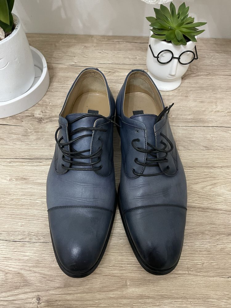 Pantofi eleganti