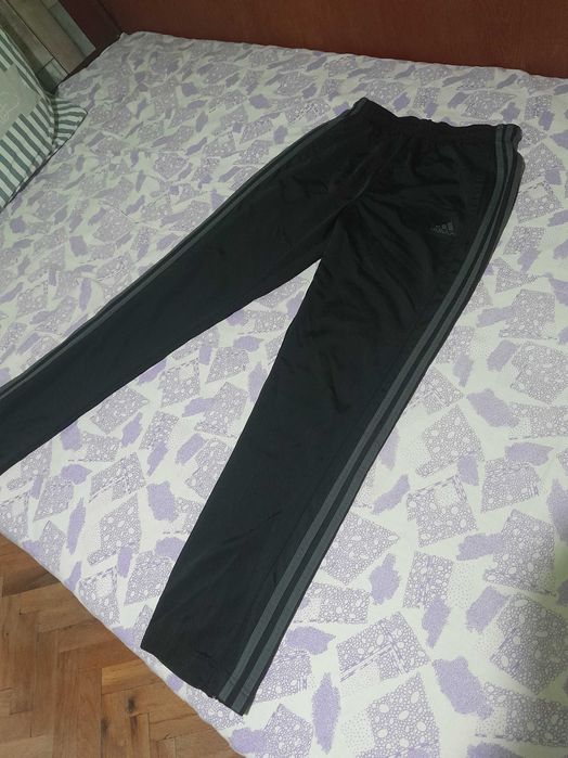 Оригинално Долнище Adidas Primegreen-M