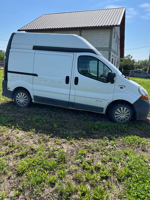 Vând dubă Renault Trafic