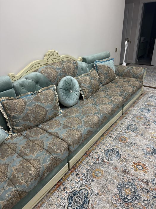 Продам диван срочно