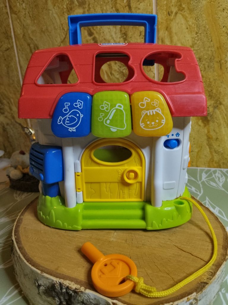 Căsuța Little Tikes cu sunete