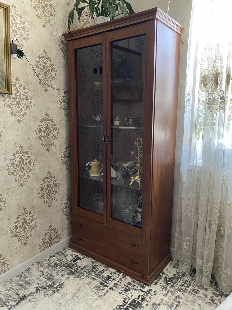 Zal stoli raskladushka + shkaf brend + karovat