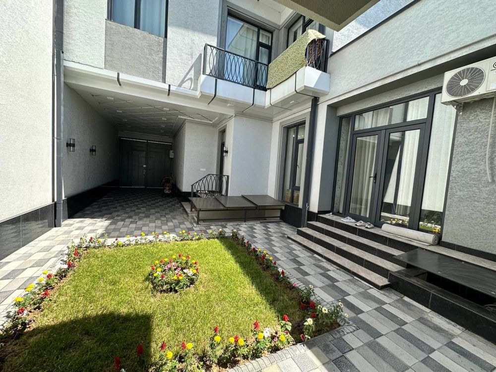 Коттедж в Центре Луначарского