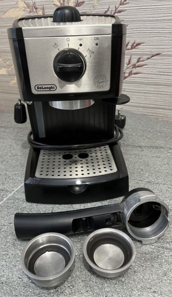 Кофемашина DeLonghi, модель EC 155