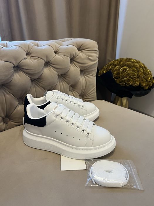 Alexander Mcqueen