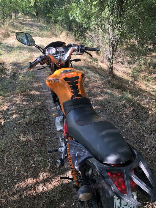 Motocicleta Zontes panter