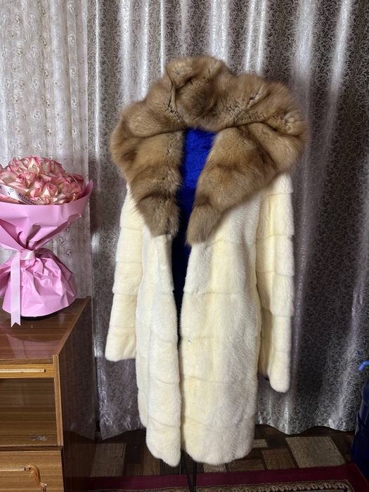 Эксклюзивные норковые шубы из дорогого меха  норки с отделкой из Собол