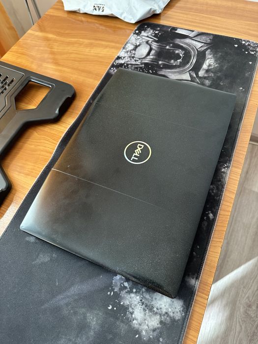 Laptop gaming RTX 2060 ecran 300HZ I7-10750H +CADOU